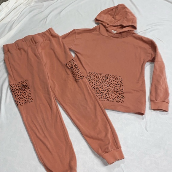 H&M Other - Girls sz 10 cute hooded sweat suit, pants and hoodie